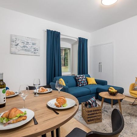 El Caminante Apartment Rijeka Bagian luar foto