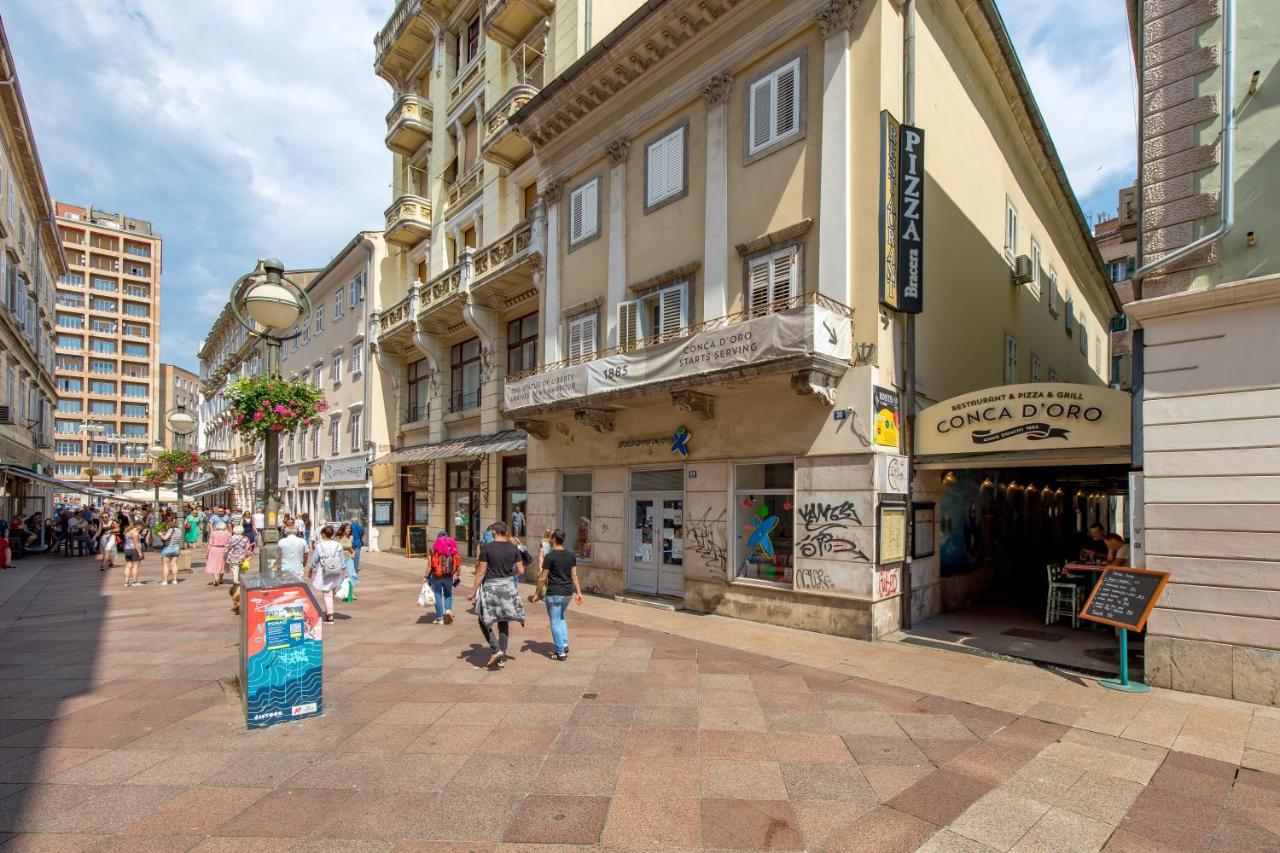 El Caminante Apartment Rijeka Bagian luar foto
