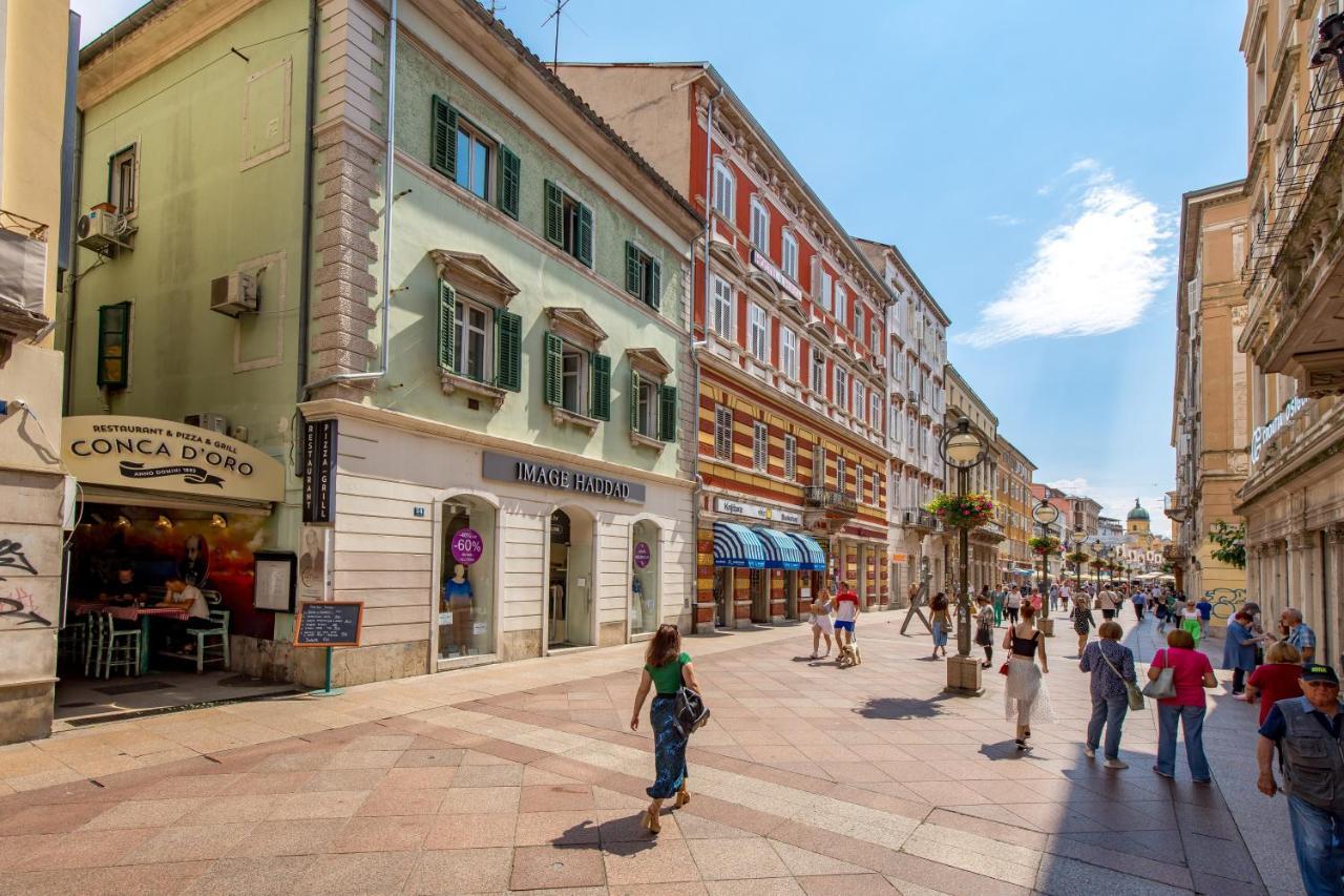 El Caminante Apartment Rijeka Bagian luar foto