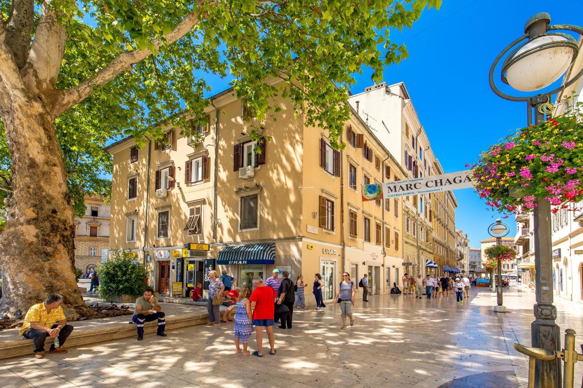El Caminante Apartment Rijeka Bagian luar foto